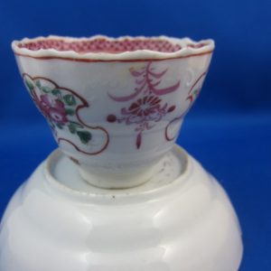 Famille rose porseleinen kop en schotel - China - ca 1750