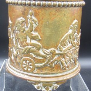 Antiek bronzen sigarenbeker met engeltjes in strijdwagen - 19e eeuw